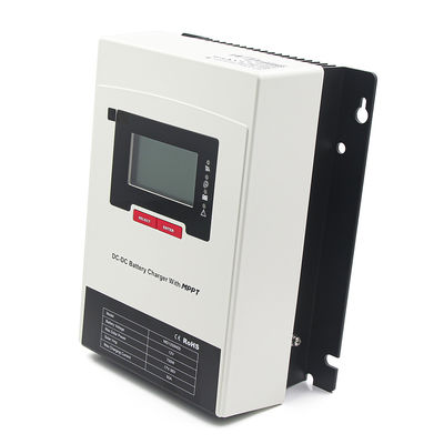 12Vdc DC DC Car Battery Charger 30A With MPPT Solar Controller IP32 Protection Degree